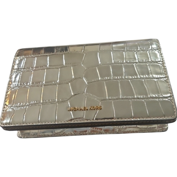 MICHAEL Michael Kors Medium Metallic Crocodile Embossed Leather Crossbod… - Picture 5 of 9